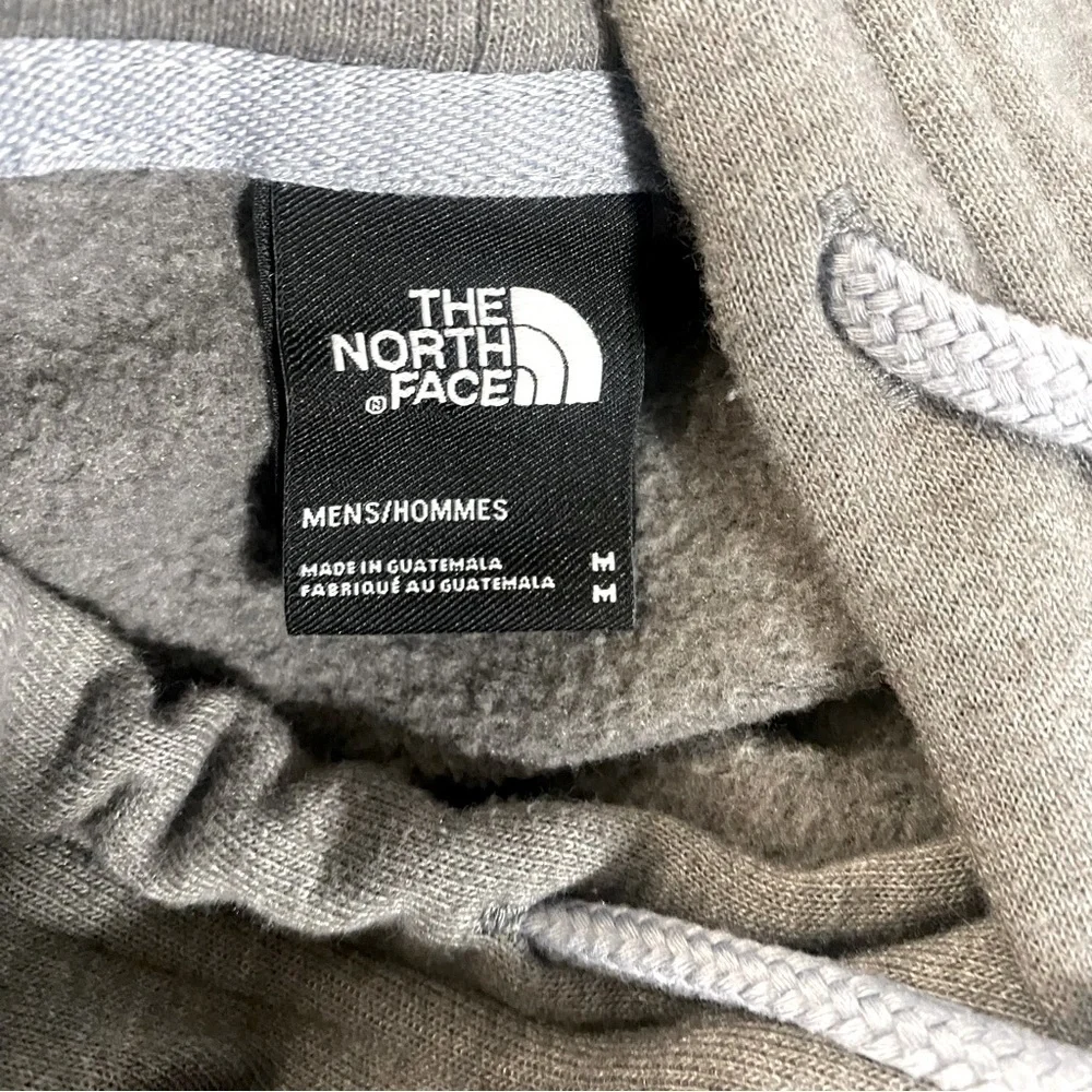 The North Face Men's Half Dome Pullover Hoodie with Front Pouch Pocket Medium